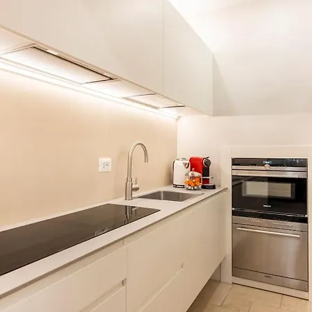 Dream's Door With Canal View In Apartman Velence