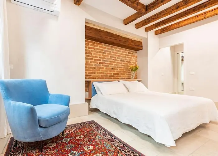 Appartement Dream's Door With Canal View In Venetië