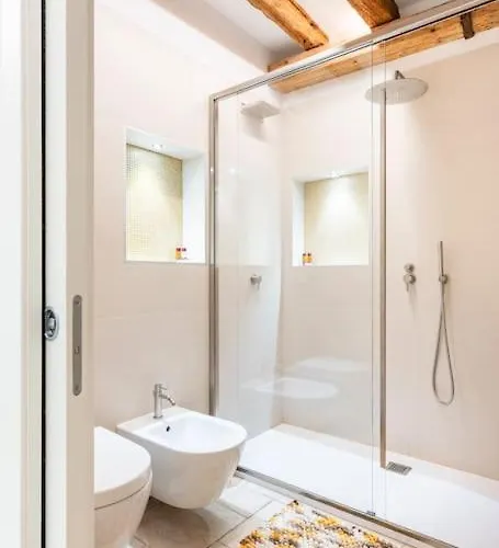 Dream's Door With Canal View In Appartement *